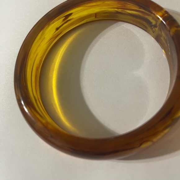 Apple Juice Bakelite Vintage Bangle - Picture 6 of 10